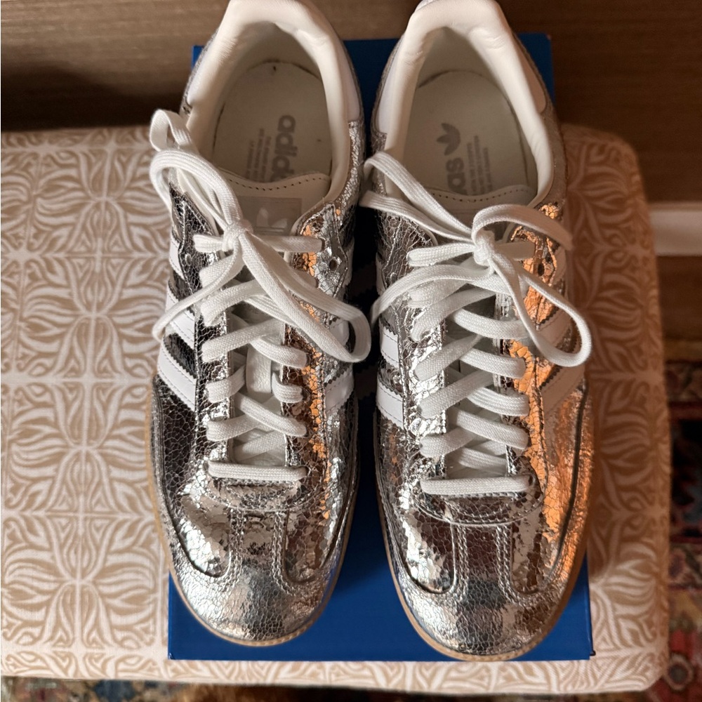 adidas silver metallic women's sneaker.  Size 10 - Picture 3 of 9